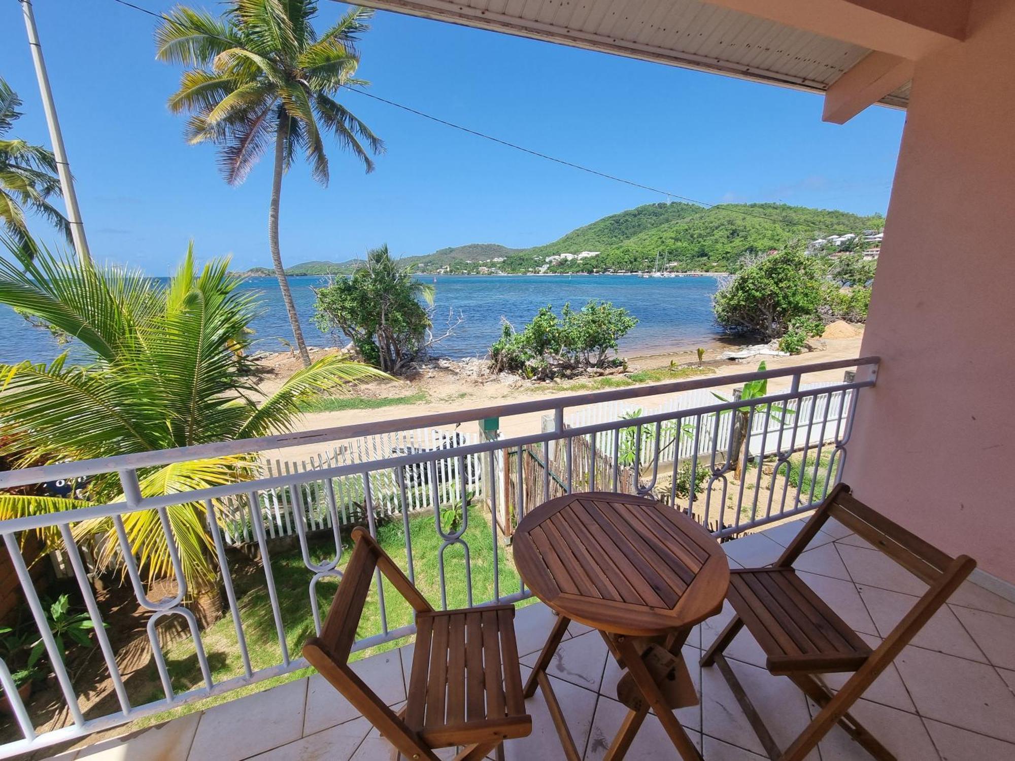Kozy Kaz - Les Pieds Dans L Eau Apartment La Trinite Exterior photo
