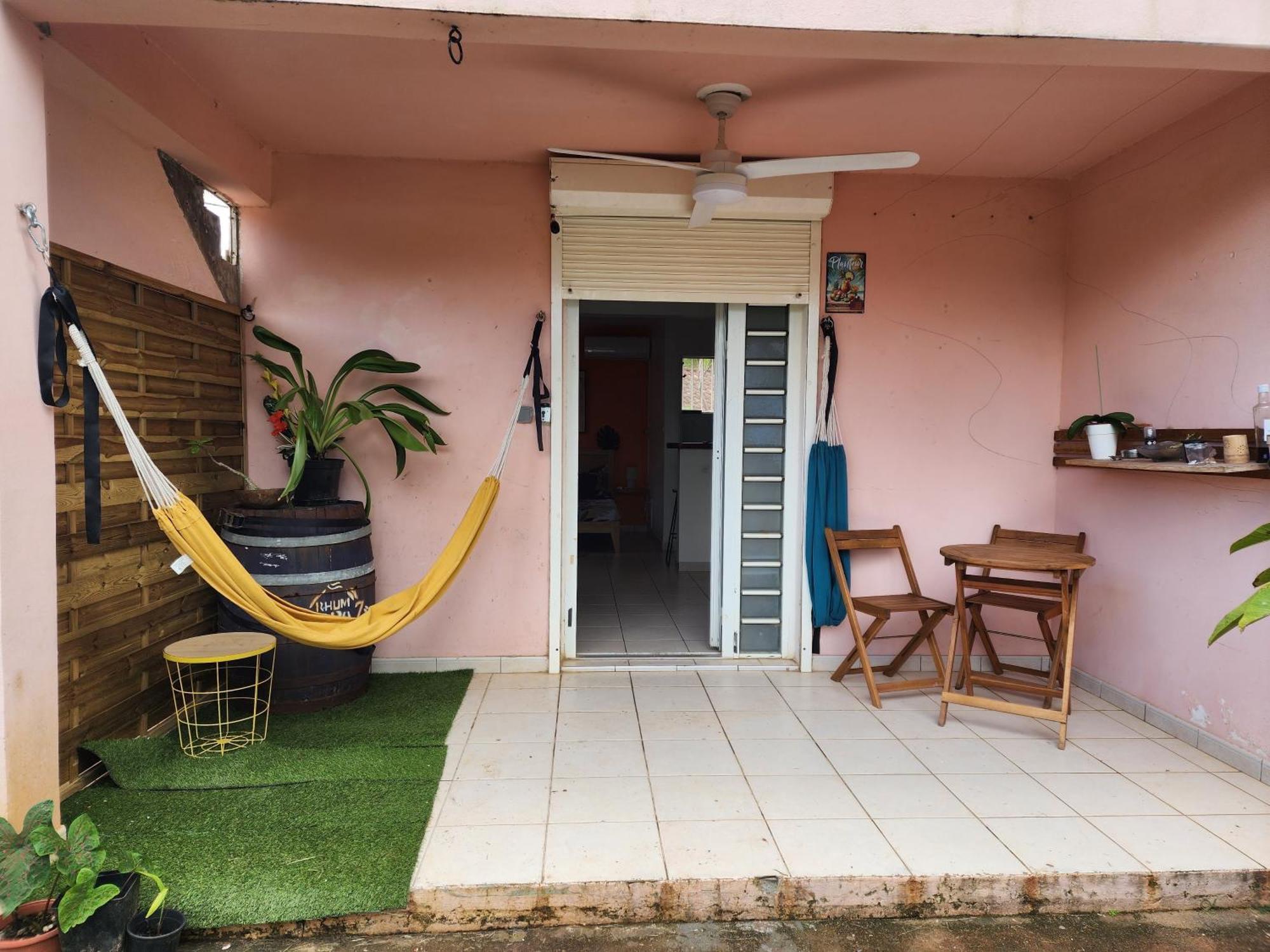 Kozy Kaz - Les Pieds Dans L Eau Apartment La Trinite Exterior photo